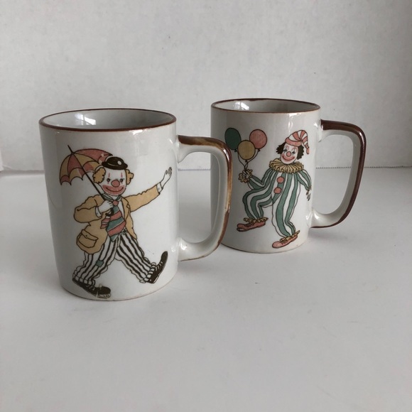 Vintage clown mug set of 2